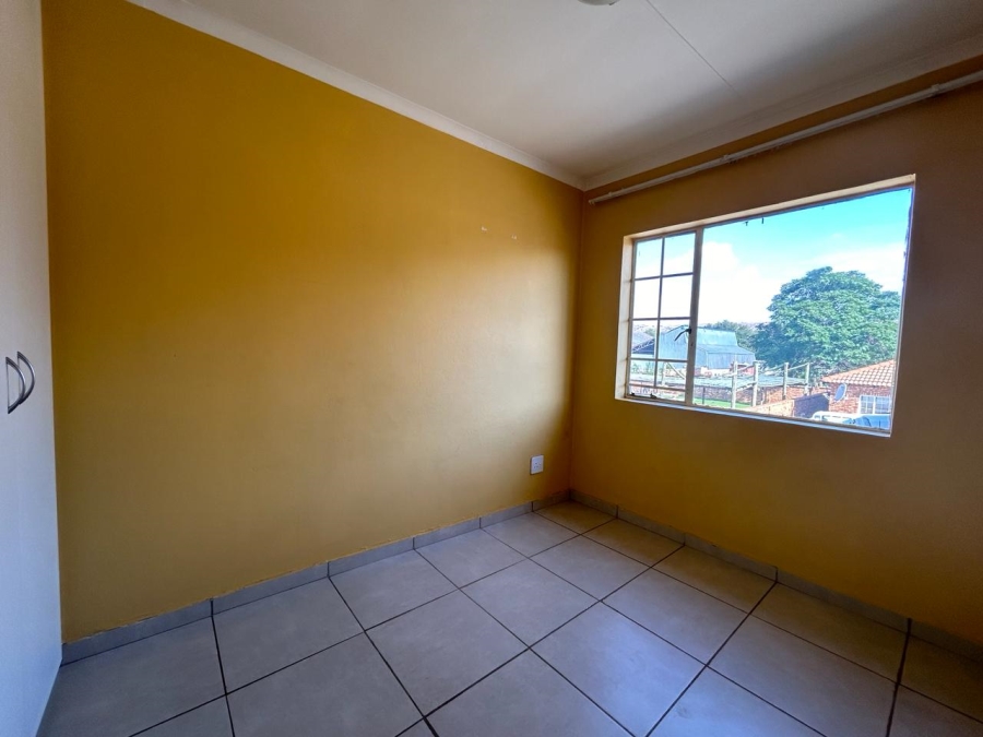 To Let 2 Bedroom Property for Rent in Andeon Gauteng