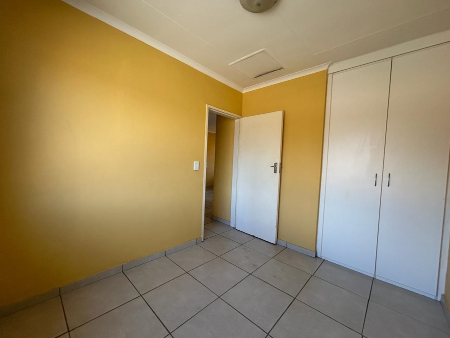 To Let 2 Bedroom Property for Rent in Andeon Gauteng