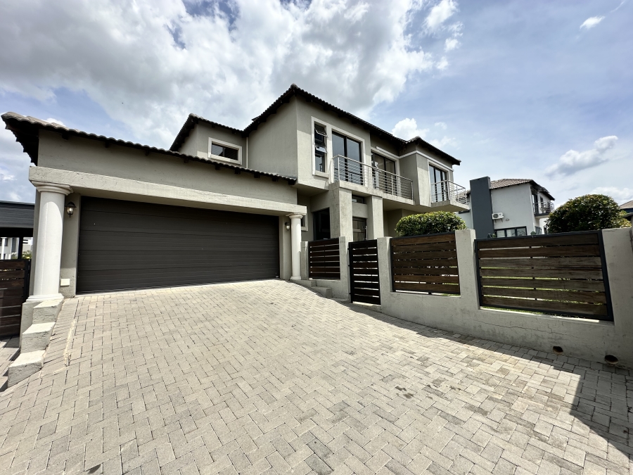 4 Bedroom Property for Sale in Thatchfield Estate Gauteng