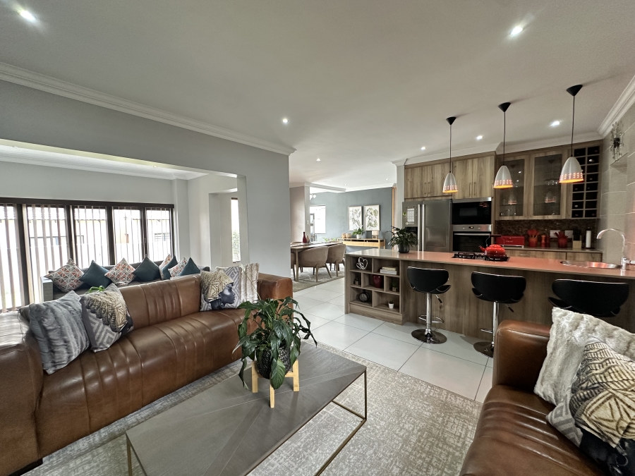 4 Bedroom Property for Sale in Thatchfield Estate Gauteng