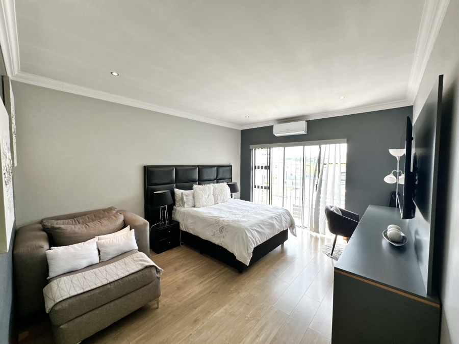 4 Bedroom Property for Sale in Thatchfield Estate Gauteng