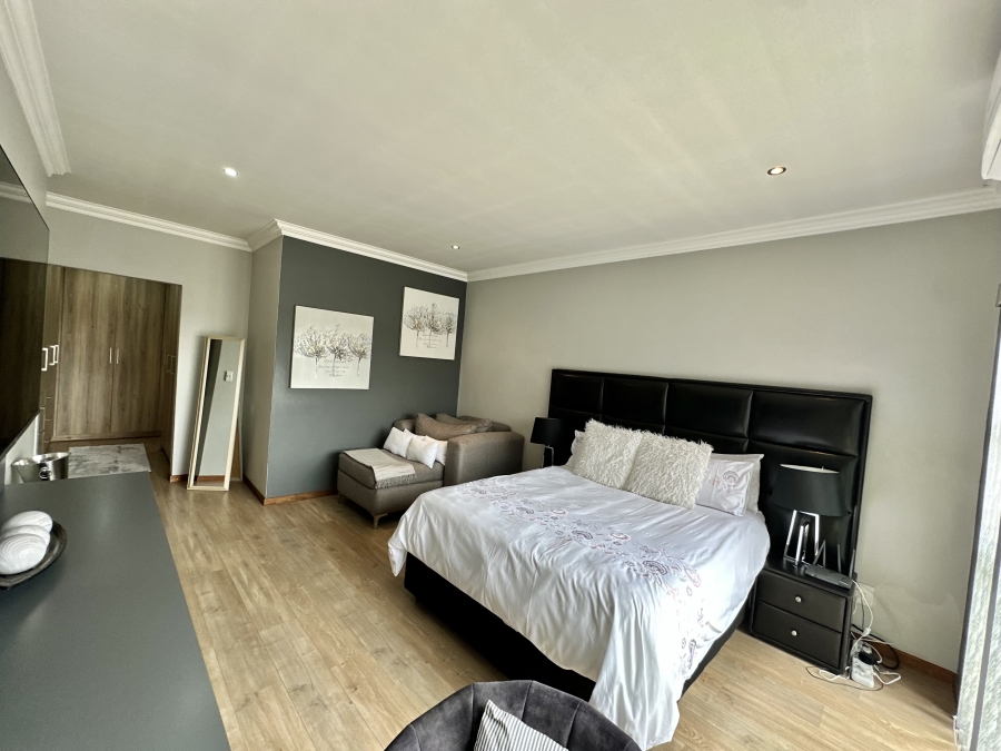 4 Bedroom Property for Sale in Thatchfield Estate Gauteng