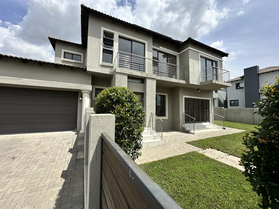 4 Bedroom Property for Sale in Thatchfield Estate Gauteng