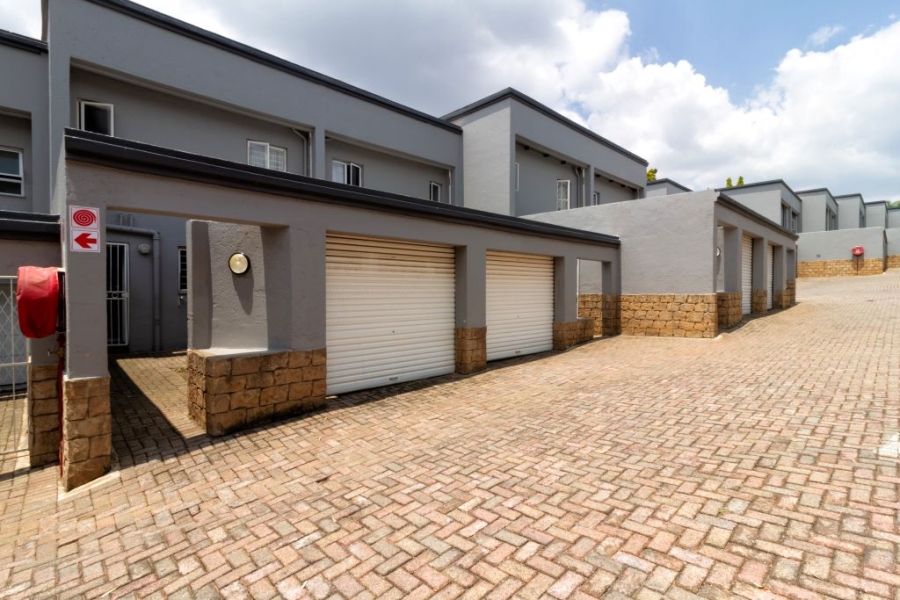 2 Bedroom Property for Sale in Radiokop Gauteng