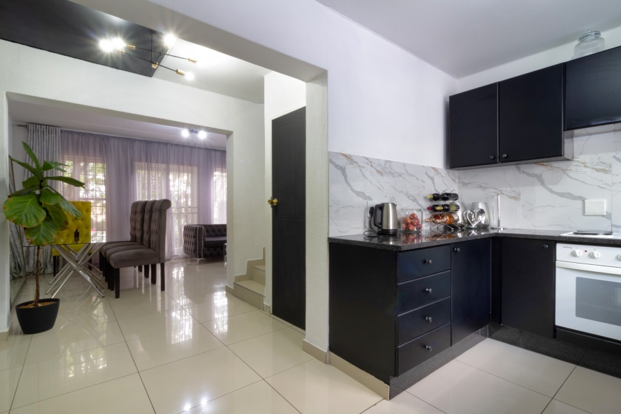 2 Bedroom Property for Sale in Radiokop Gauteng