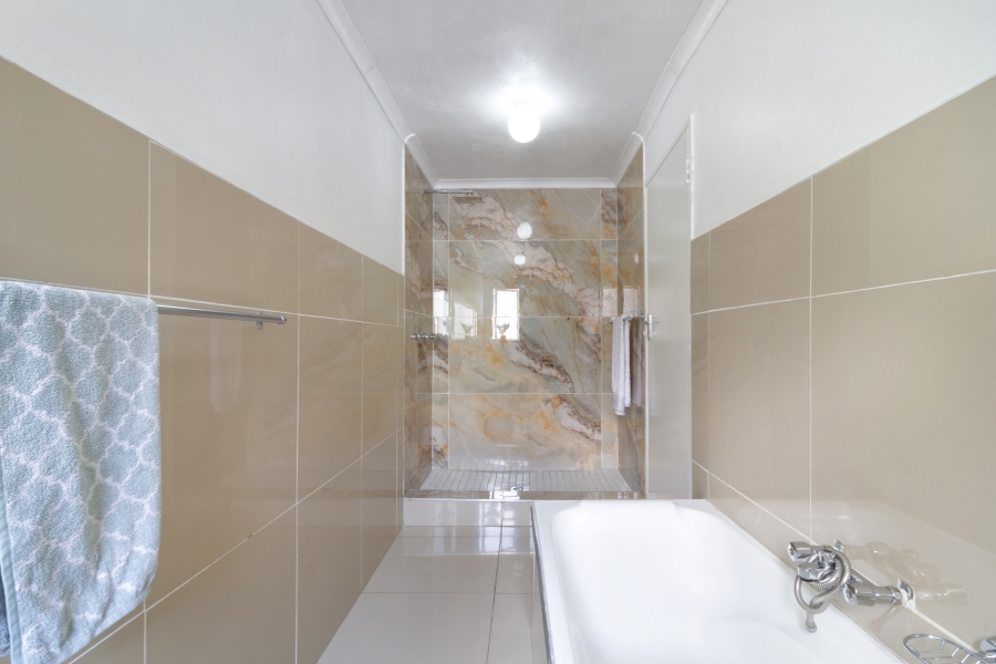 2 Bedroom Property for Sale in Radiokop Gauteng