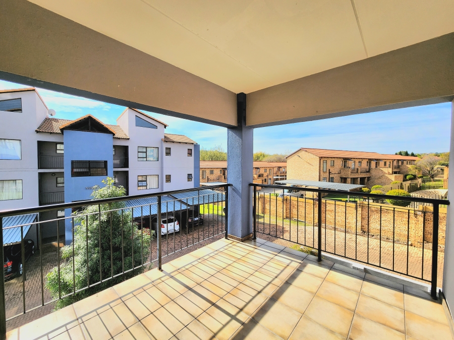2 Bedroom Property for Sale in Honeydew Grove Gauteng
