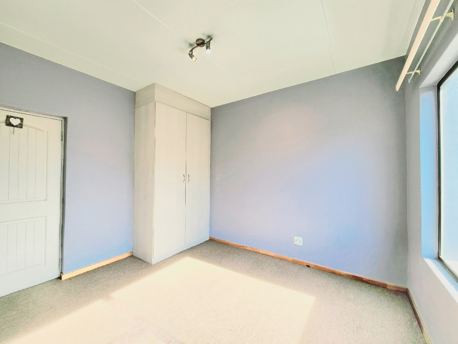 2 Bedroom Property for Sale in Honeydew Grove Gauteng