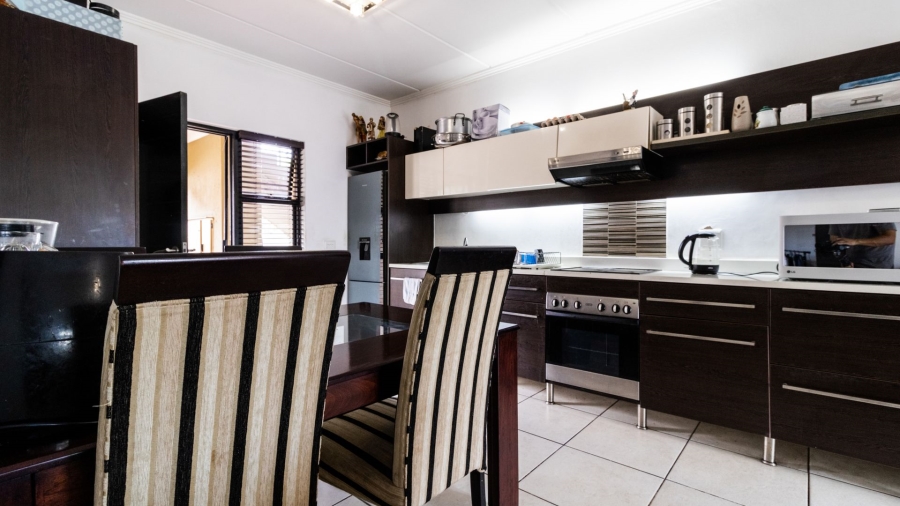 2 Bedroom Property for Sale in Glenvista Gauteng