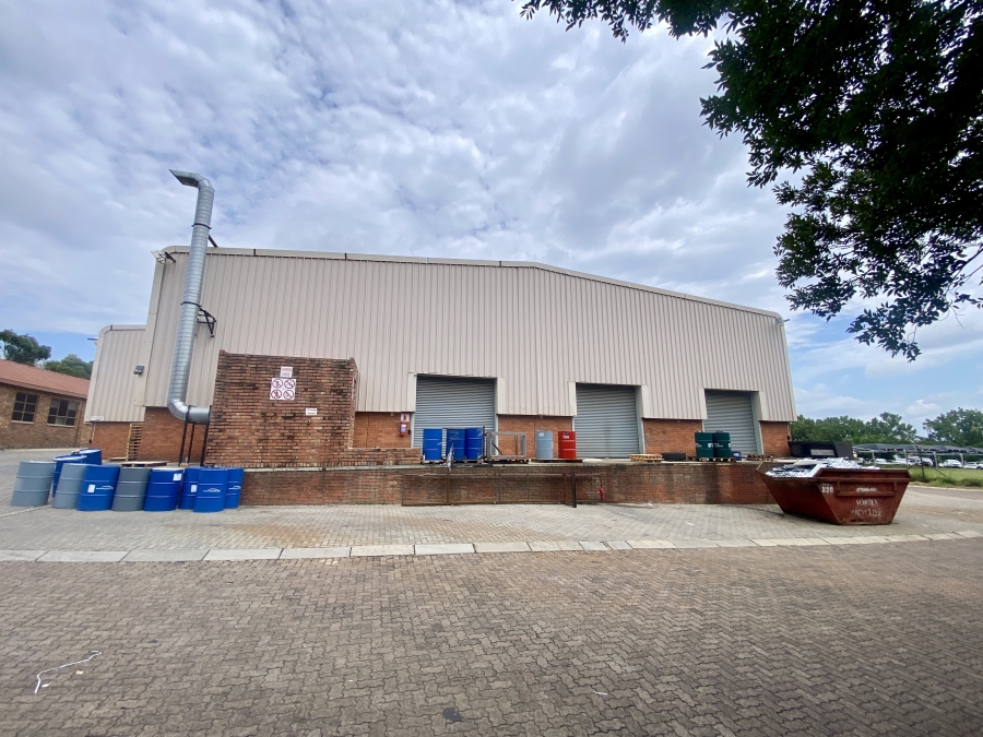 To Let commercial Property for Rent in Randjespark Gauteng