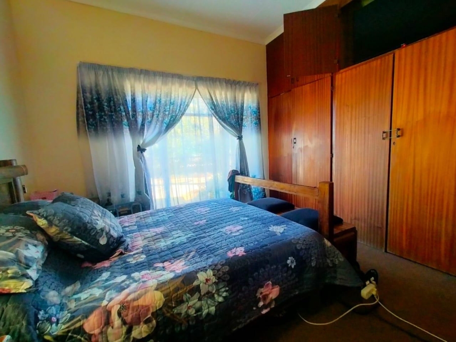 4 Bedroom Property for Sale in Middelvlei A H Gauteng