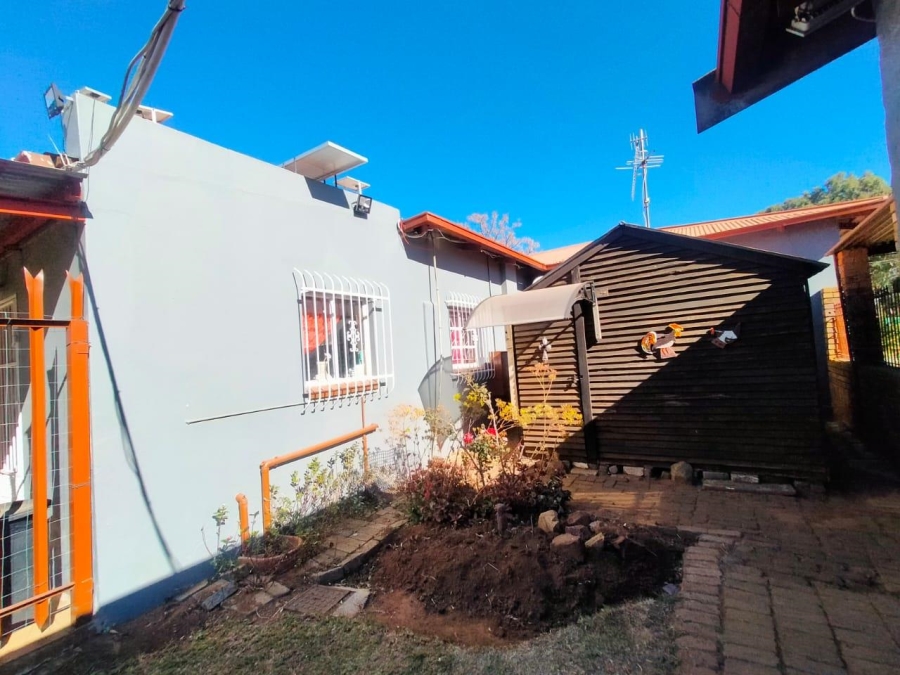 4 Bedroom Property for Sale in Middelvlei A H Gauteng