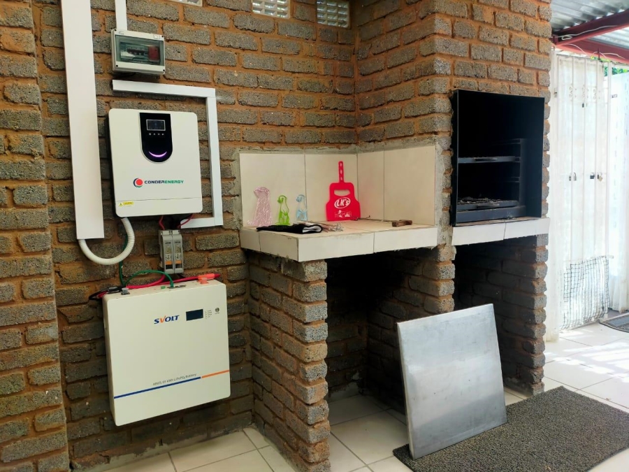 4 Bedroom Property for Sale in Middelvlei A H Gauteng