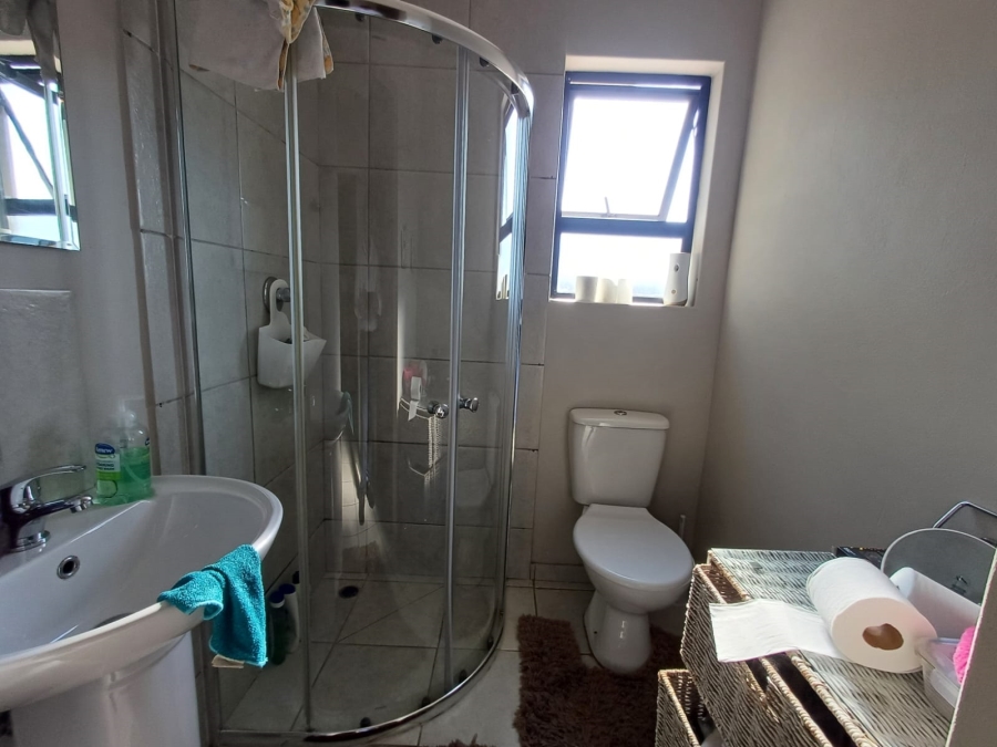 3 Bedroom Property for Sale in Kenleaf Gauteng