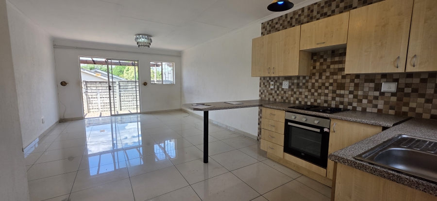 2 Bedroom Property for Sale in Greenstone Hill Gauteng