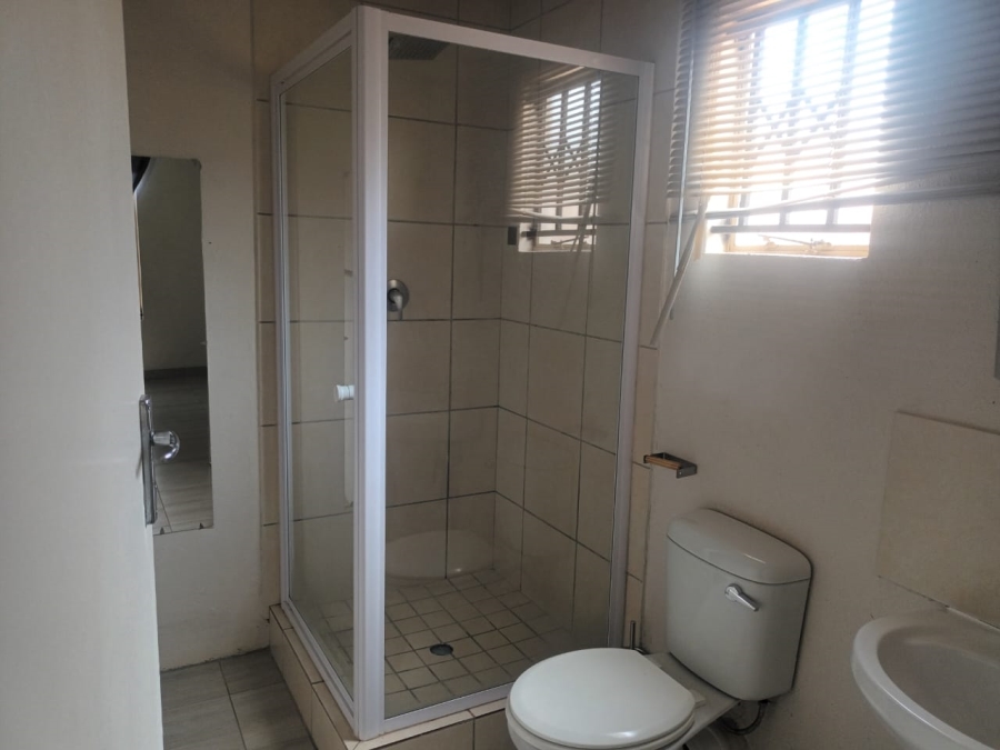 3 Bedroom Property for Sale in Rosslyn Gauteng