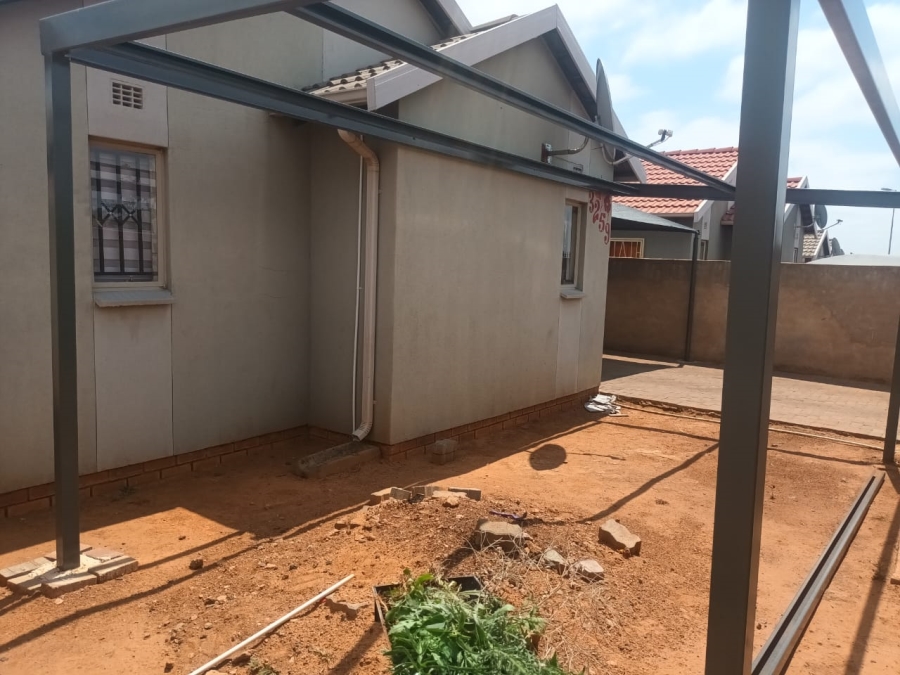 3 Bedroom Property for Sale in Rosslyn Gauteng