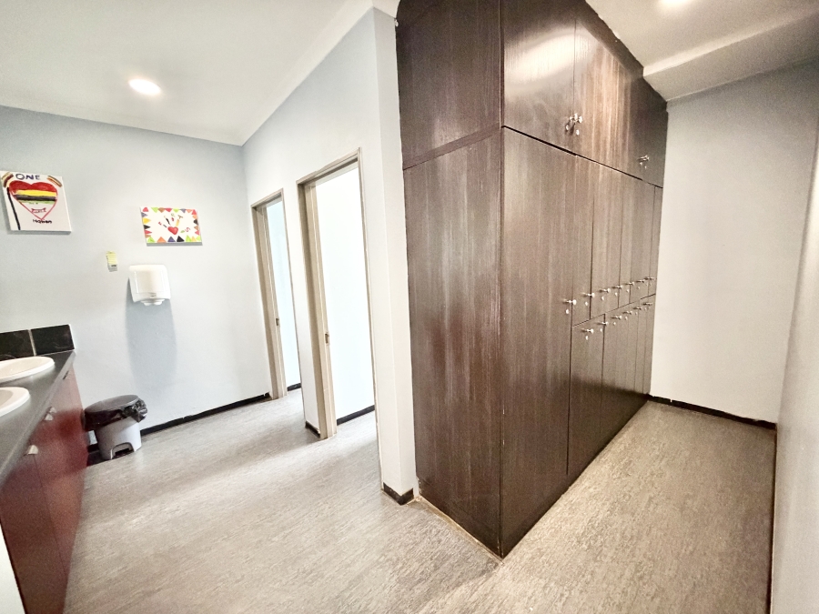 Commercial Property for Sale in Midridge Park Gauteng