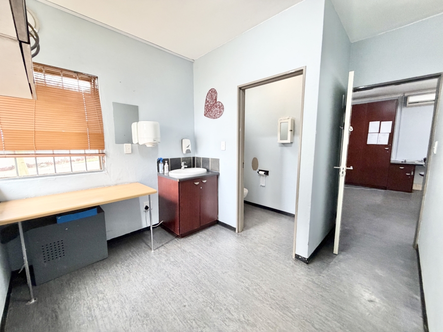 Commercial Property for Sale in Midridge Park Gauteng