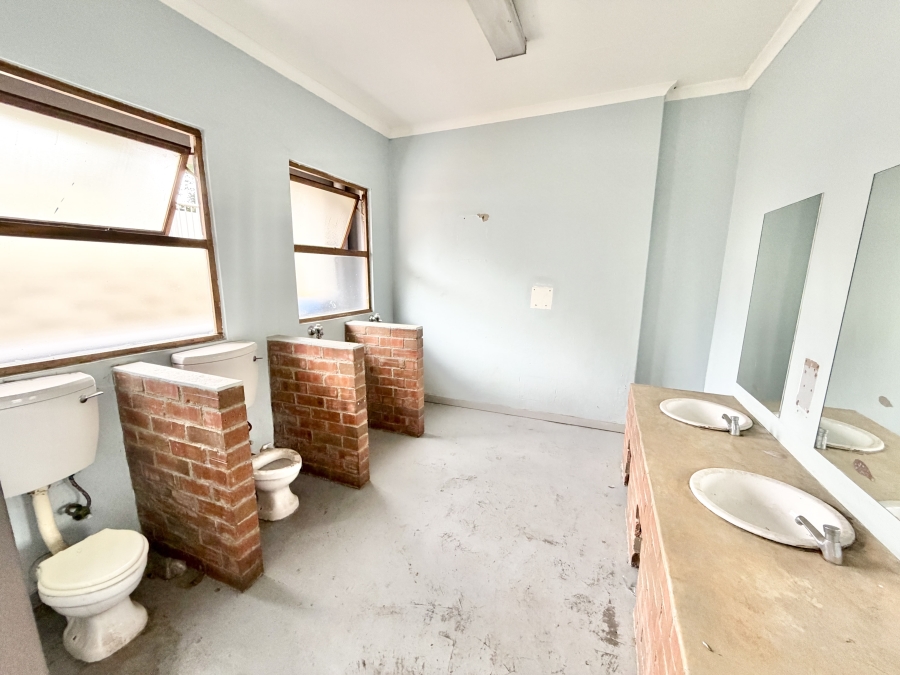 Commercial Property for Sale in Midridge Park Gauteng