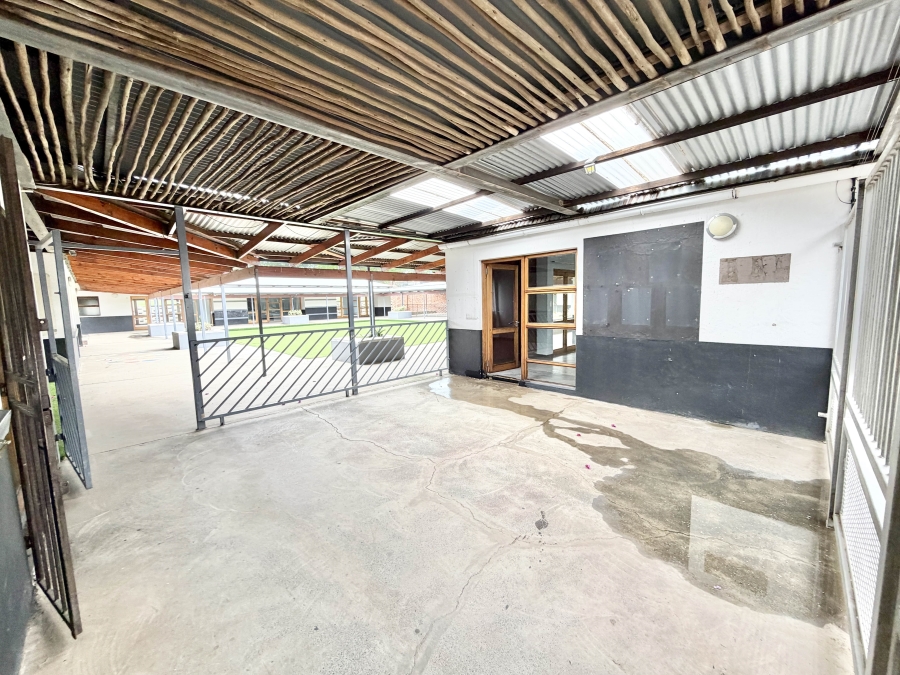 Commercial Property for Sale in Midridge Park Gauteng