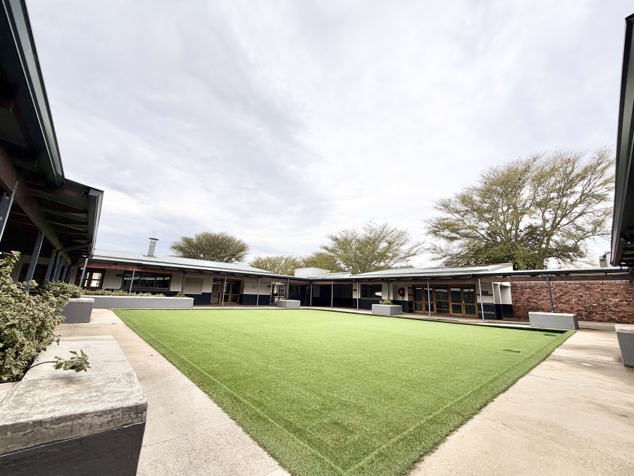 Commercial Property for Sale in Midridge Park Gauteng