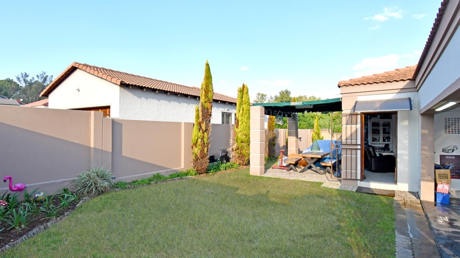 2 Bedroom Property for Sale in Kyalami Gauteng