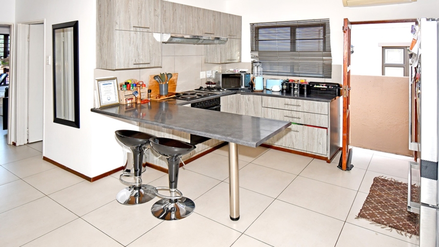 2 Bedroom Property for Sale in Kyalami Gauteng