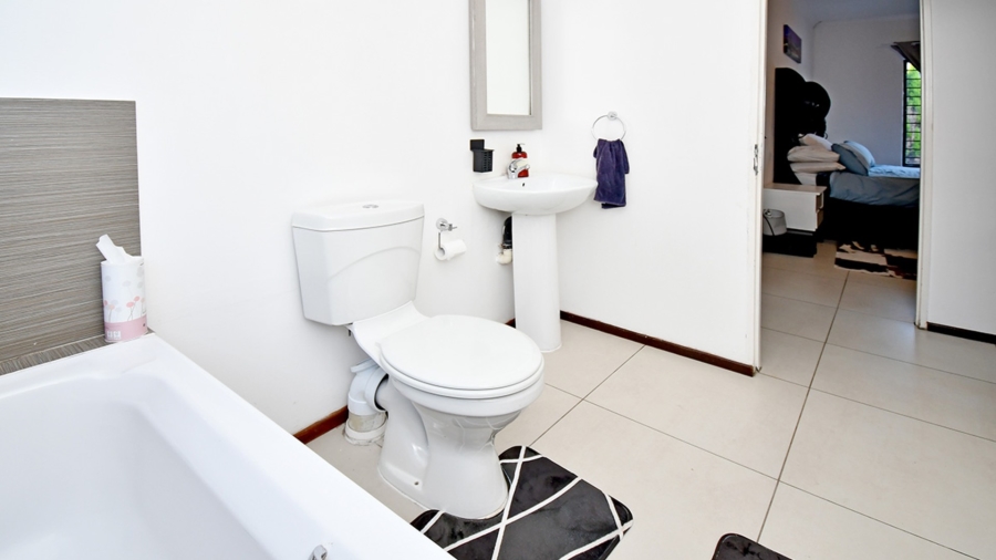 2 Bedroom Property for Sale in Kyalami Gauteng