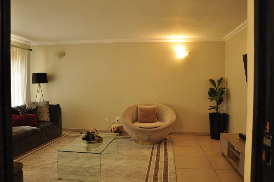 5 Bedroom Property for Sale in Beverley Gauteng