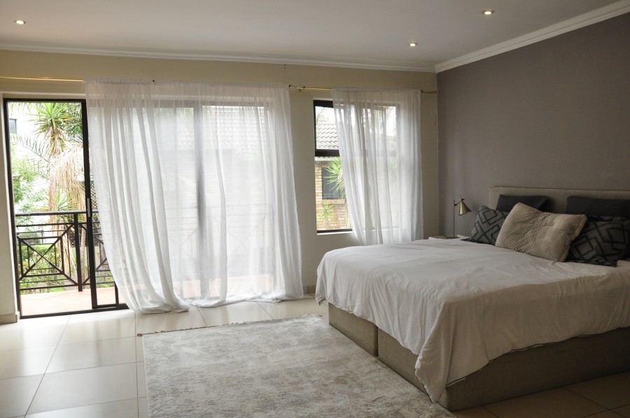 5 Bedroom Property for Sale in Beverley Gauteng