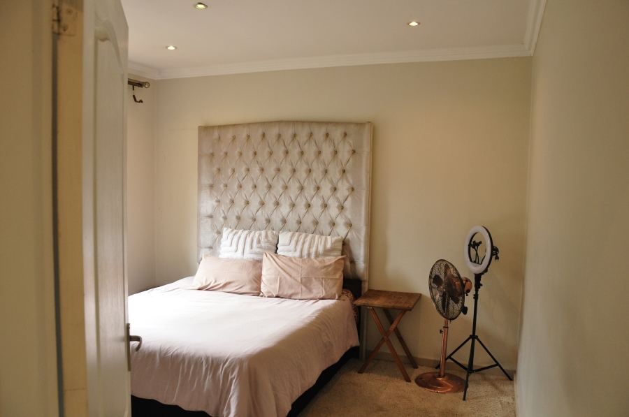 5 Bedroom Property for Sale in Beverley Gauteng