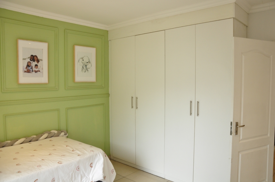 5 Bedroom Property for Sale in Beverley Gauteng