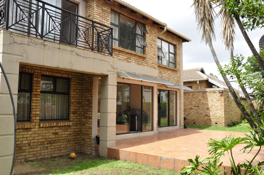 5 Bedroom Property for Sale in Beverley Gauteng