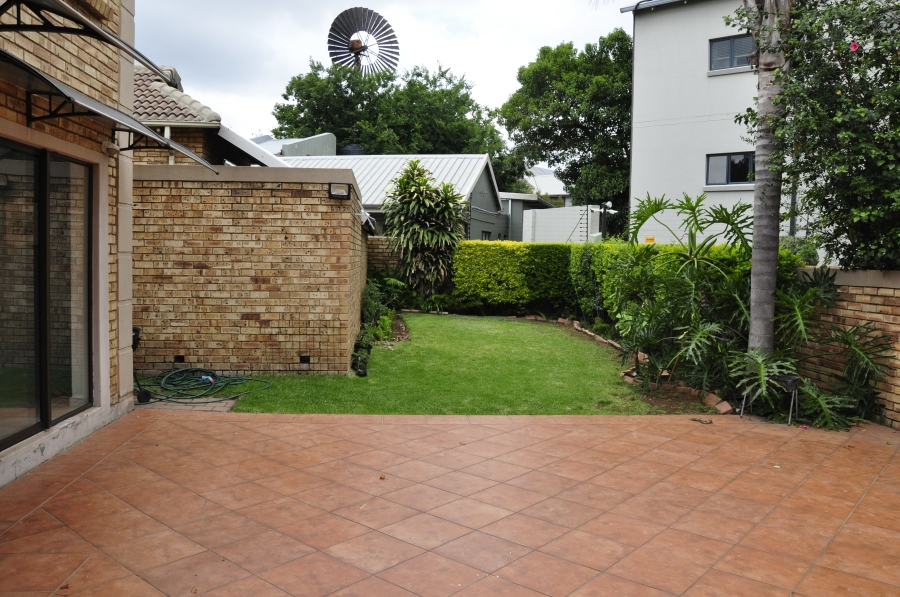 5 Bedroom Property for Sale in Beverley Gauteng