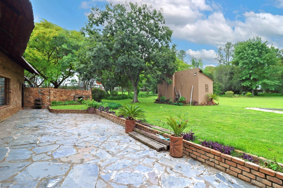 3 Bedroom Property for Sale in Randjesfontein A H Gauteng