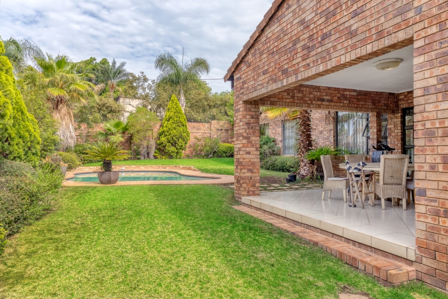 4 Bedroom Property for Sale in North Riding Gauteng