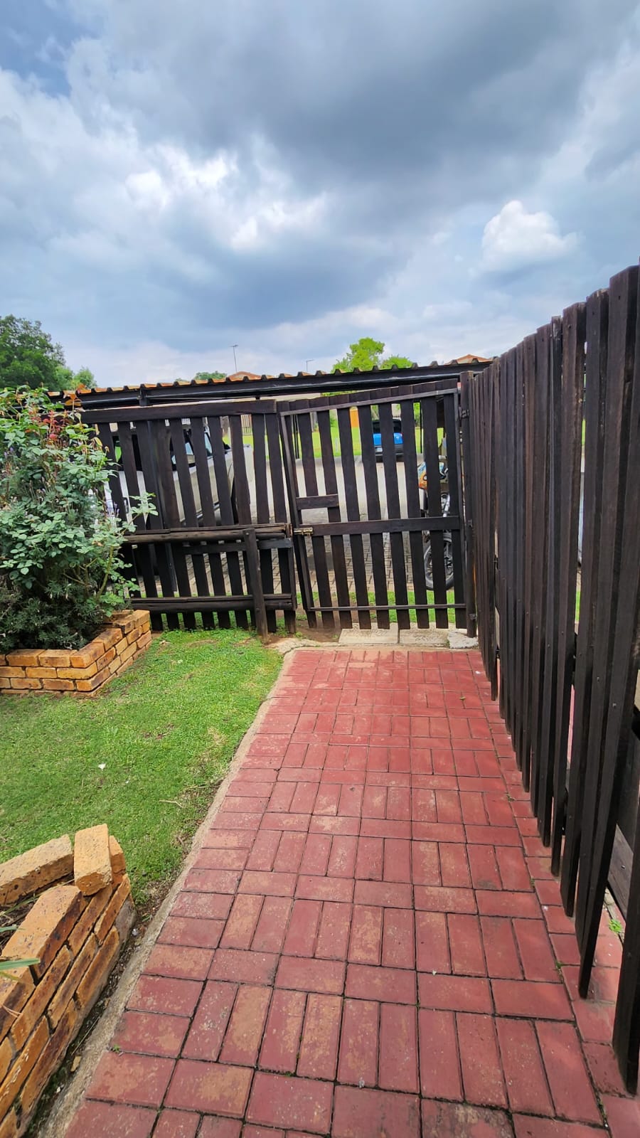 3 Bedroom Property for Sale in Klippoortje Gauteng