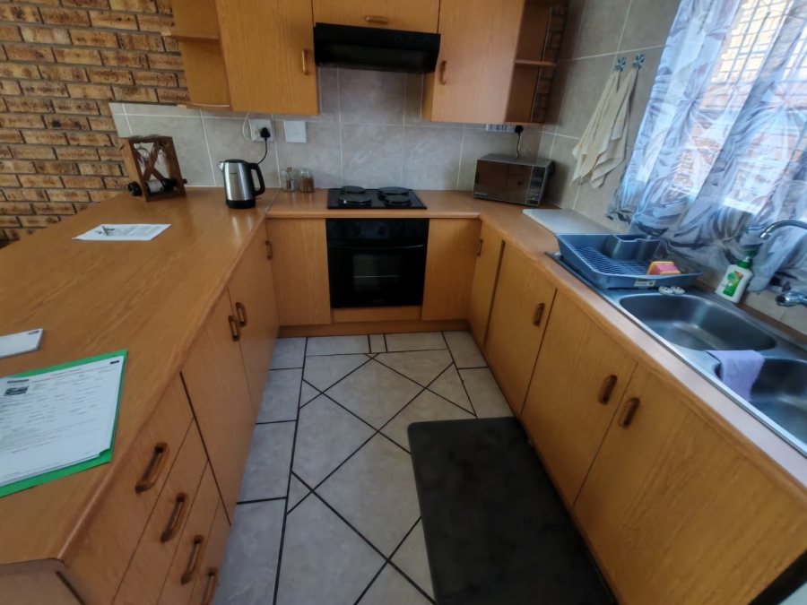 2 Bedroom Property for Sale in Rangeview Gauteng