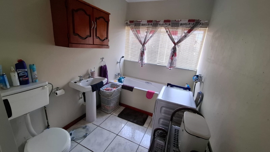 5 Bedroom Property for Sale in Fochville Gauteng