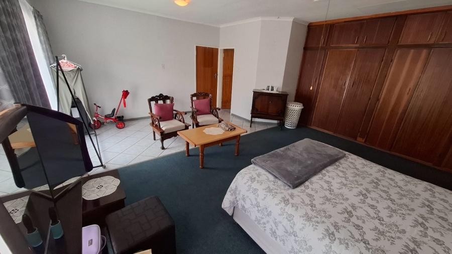 5 Bedroom Property for Sale in Fochville Gauteng