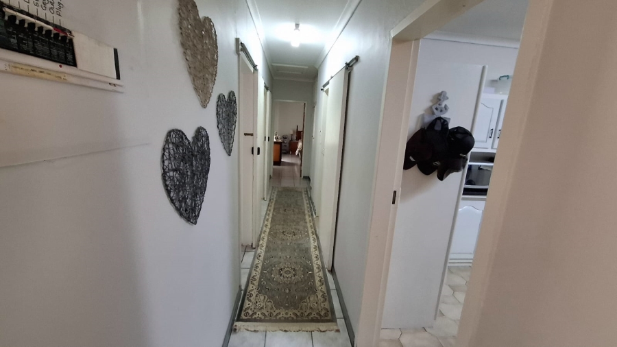 5 Bedroom Property for Sale in Fochville Gauteng