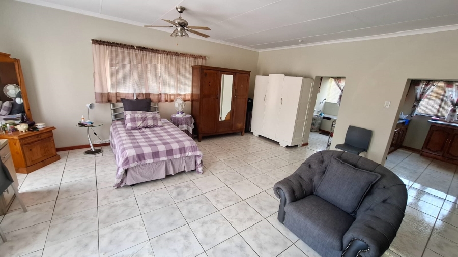 5 Bedroom Property for Sale in Fochville Gauteng