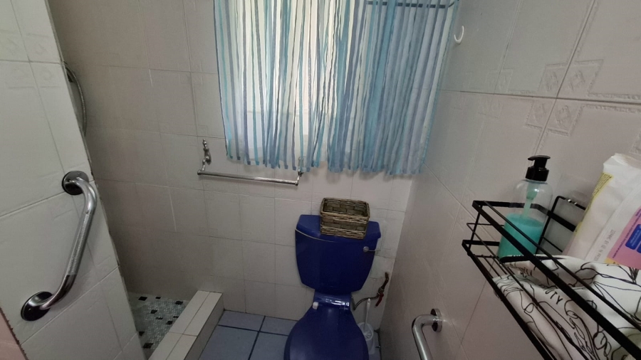 5 Bedroom Property for Sale in Fochville Gauteng