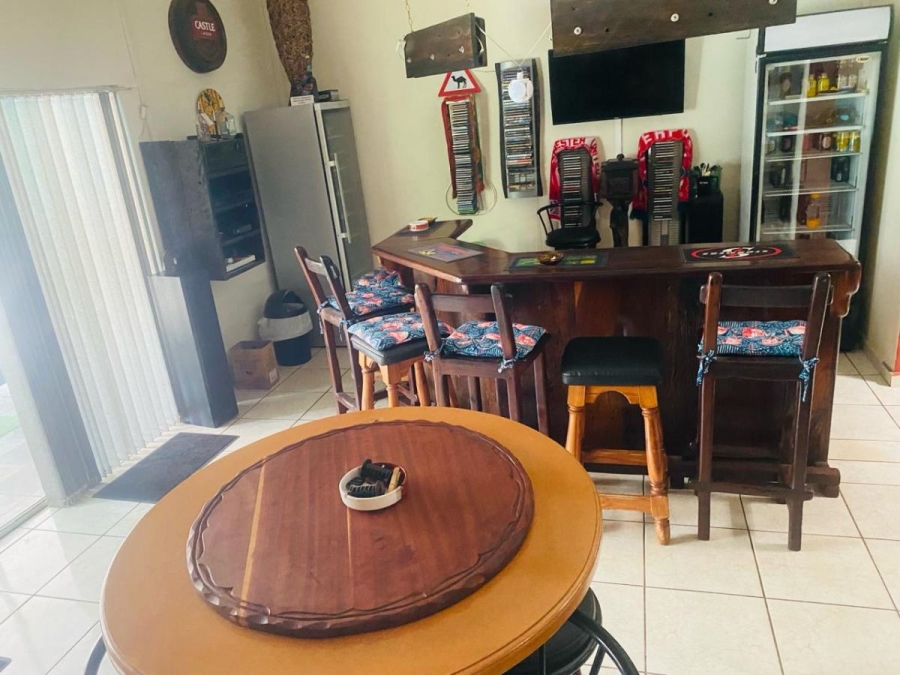 5 Bedroom Property for Sale in Three Rivers Gauteng