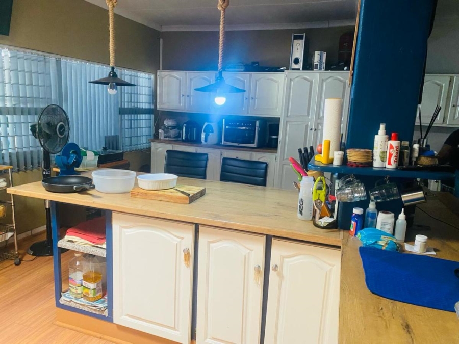 5 Bedroom Property for Sale in Three Rivers Gauteng