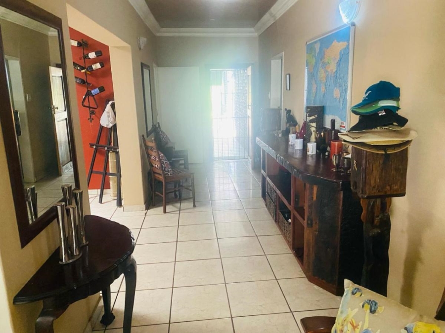 5 Bedroom Property for Sale in Three Rivers Gauteng