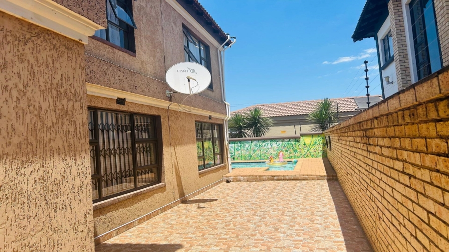5 Bedroom Property for Sale in Vanderbijlpark SE Gauteng
