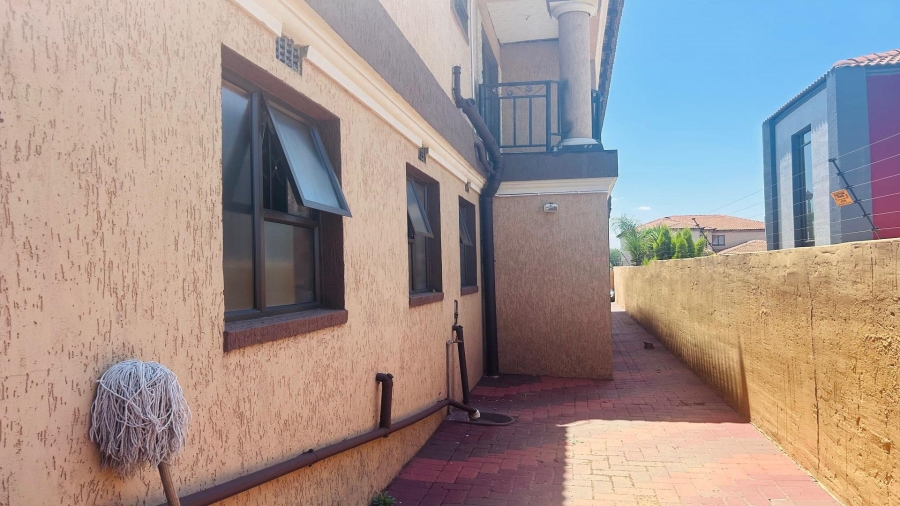 5 Bedroom Property for Sale in Vanderbijlpark SE Gauteng