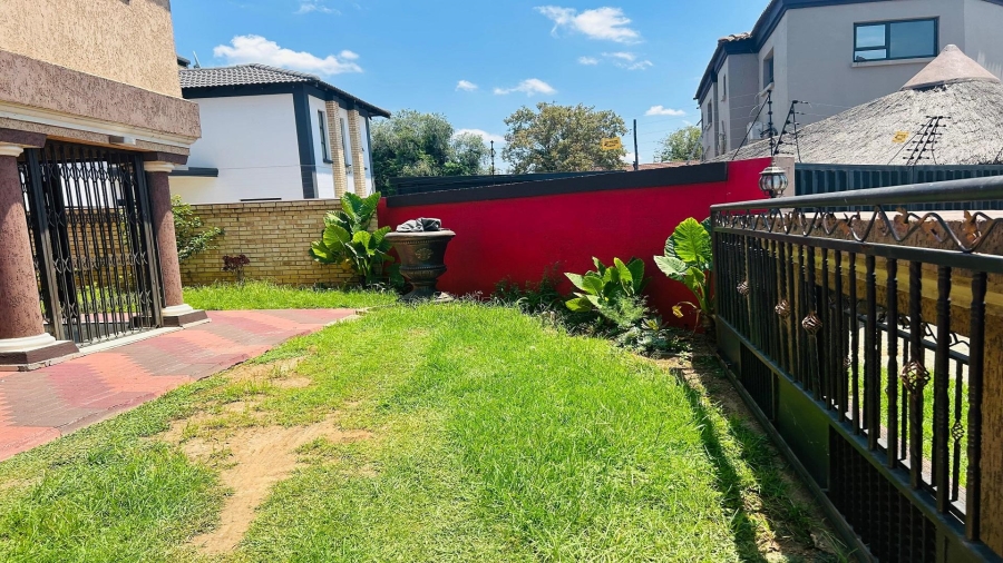5 Bedroom Property for Sale in Vanderbijlpark SE Gauteng